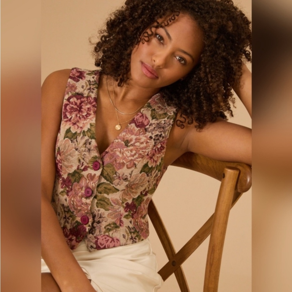 Altar'd State Floral Vest Top - Pink and Green